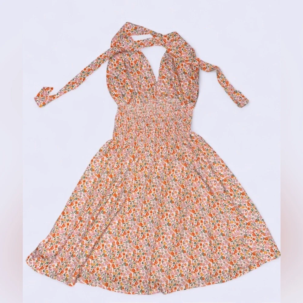 ROMWE Floral 🌼 Halter Mini Dress | Smocked Waist, Open Back, Size Small - Picture 6 of 8